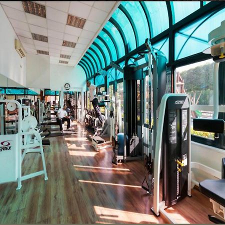 Concorde El Salam Cairo Hotel&Casino Fasilitas foto The gym at the Hong Kong Country Club