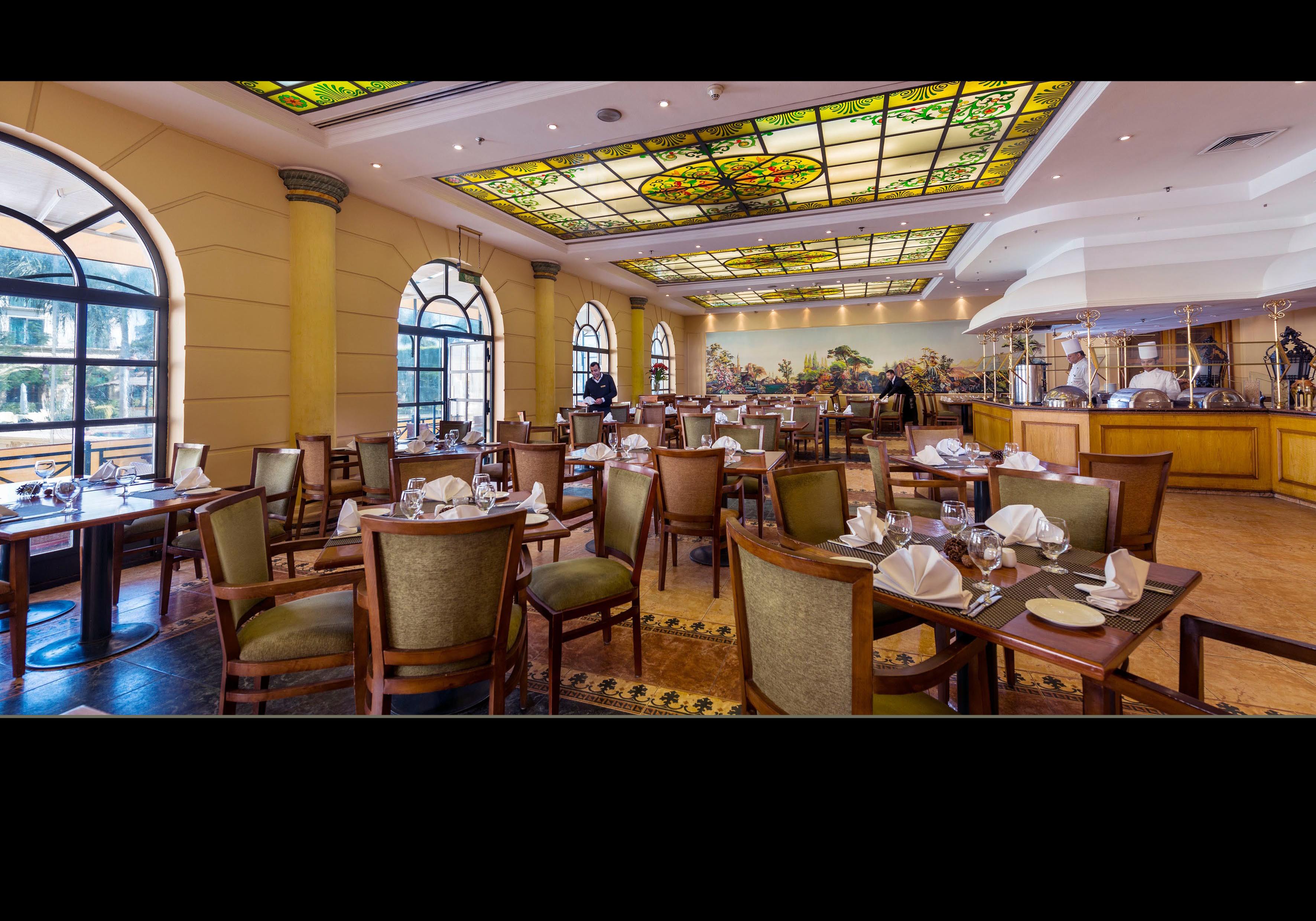 Concorde El Salam Cairo Hotel&Casino Bagian luar foto The restaurant