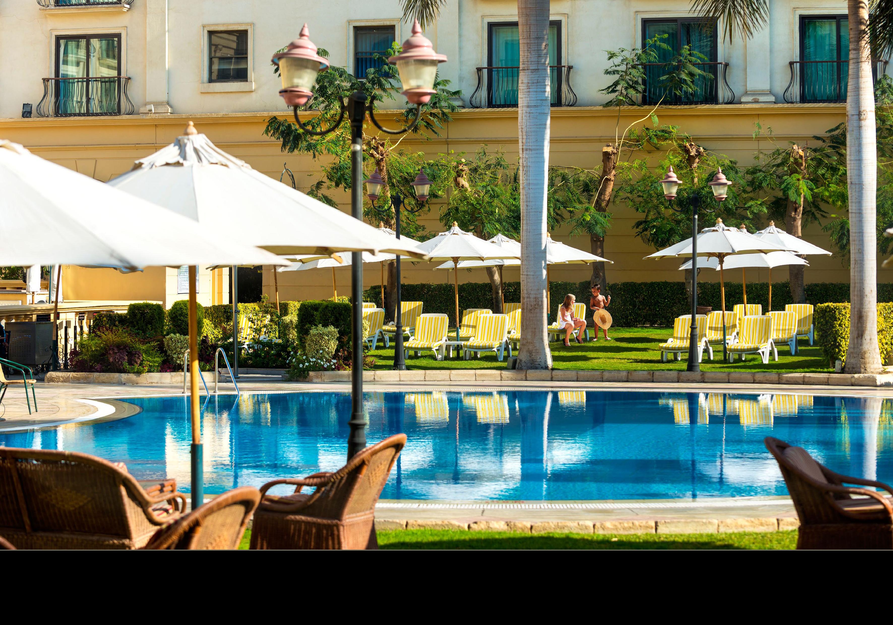 Concorde El Salam Cairo Hotel&Casino Bagian luar foto The pool at the hotel