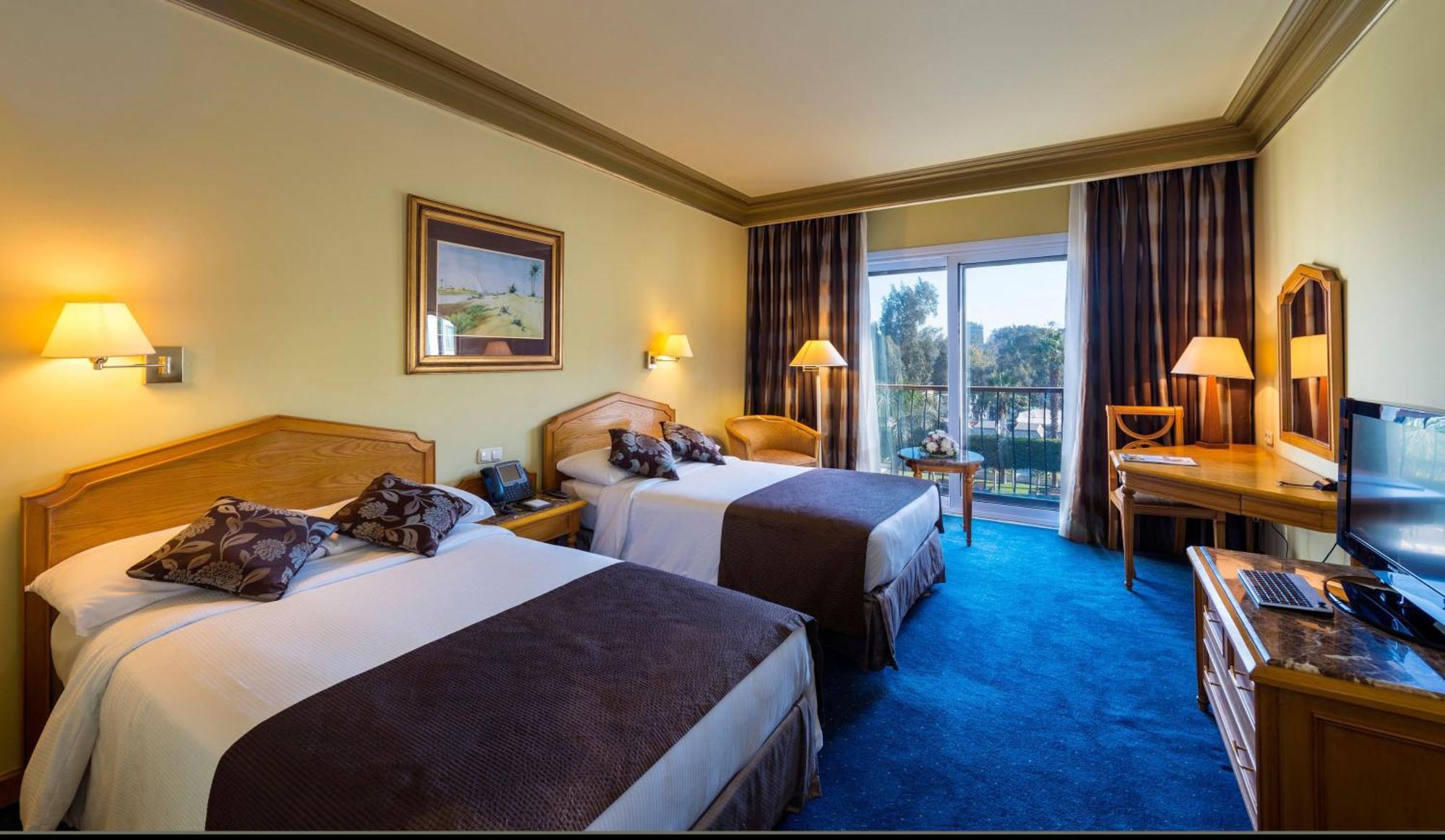 Concorde El Salam Cairo Hotel&Casino Bagian luar foto A room at the Hilton Sharm El Sheikh